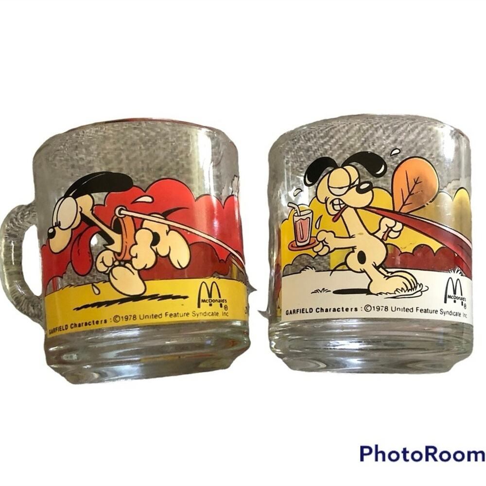 2 Vintage 1978 McDonalds Collectable Garfield Glass Mugs Cups Cat Dog Coffee